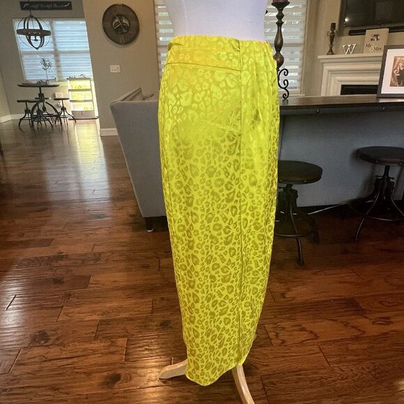 New York & Co NYCO Leopard Satin Midi Skirt Size 4 Neon Green Yellow Small 29W - Picture 2 of 16